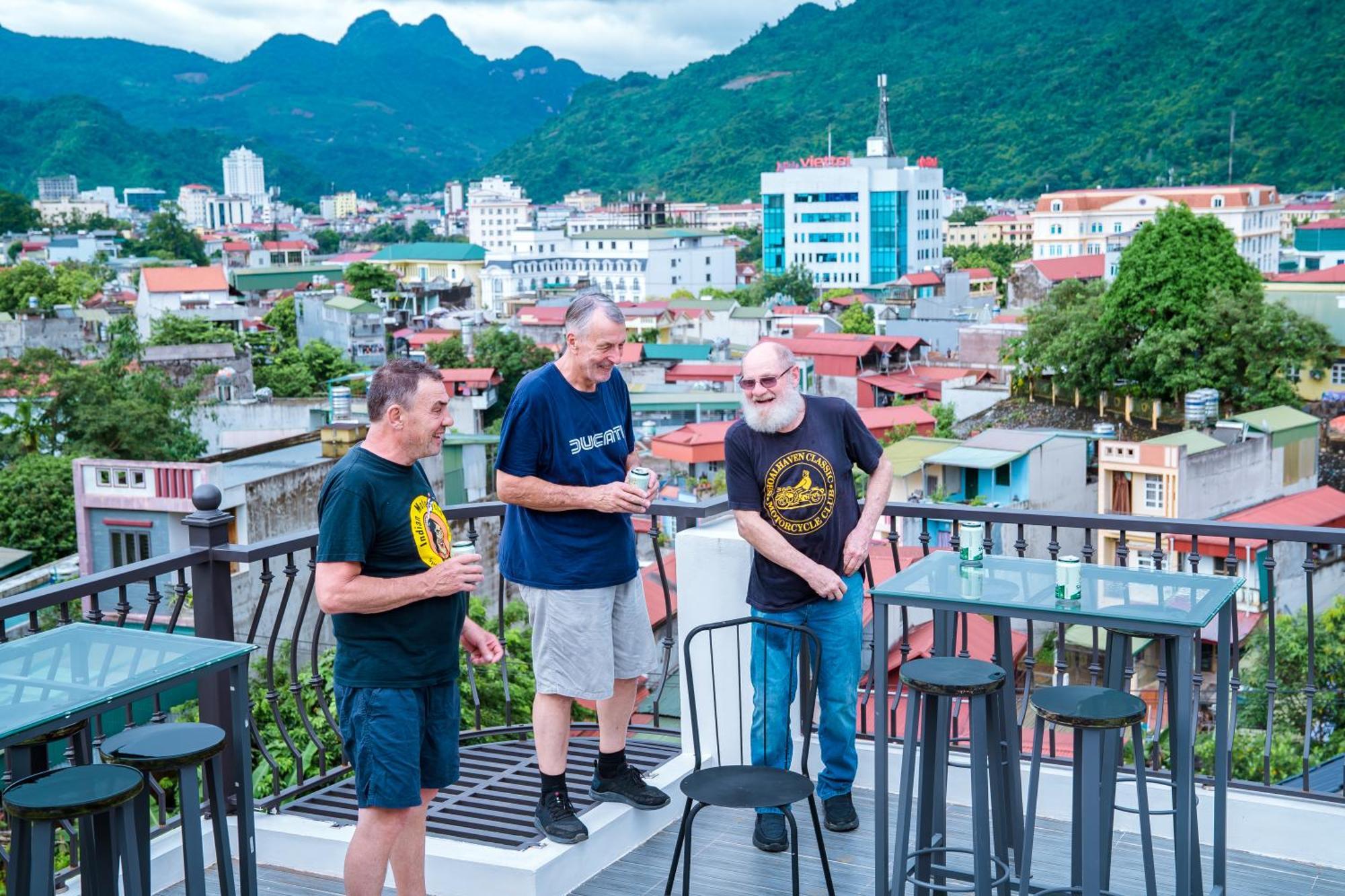 Lila Inn & Motorbike Tours Ha Giang Kültér fotó